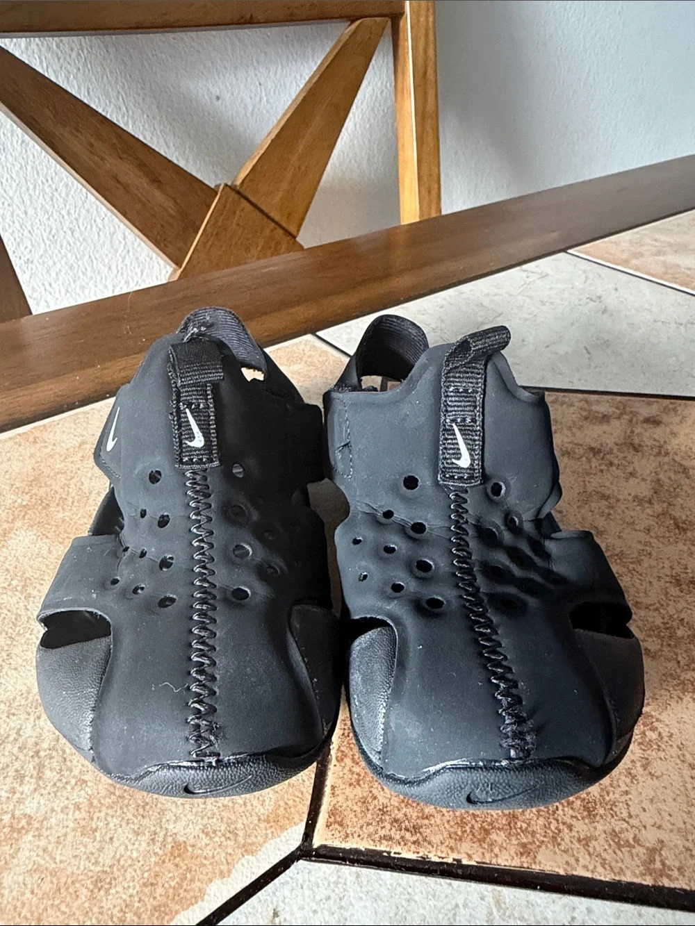Nike Kids Black Open-Toe Sport Sandals with Hook Strap